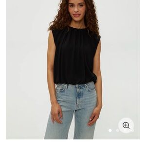 Michael Stars Cindy bubble top. Black.
